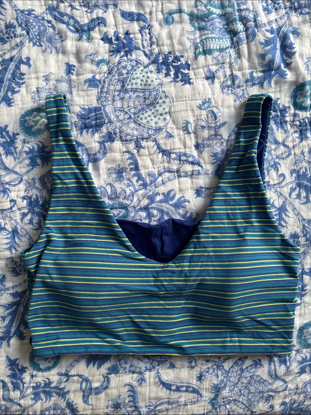 Lululemon Sports Bra S/M